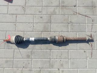 полуось передняя правая (приводной вал, ШРУС) Renault Laguna 3 поколение (2007 - 2012), 1.5 л., дизель, 8200934677