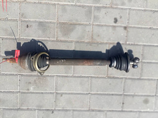 полуось передняя левая (приводной вал, ШРУС) Renault Laguna 2 поколение (2001 - 2005), 1.8 л., бензин