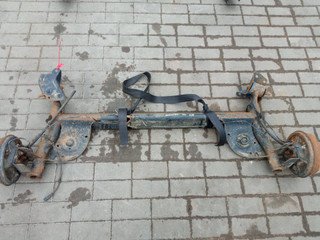 балка подвески задняя Renault Sandero 1 поколение 2009, хетчбэк 5 дв.