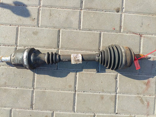 полуось передняя левая (приводной вал, ШРУС) Renault Espace 4 поколение (2002 - 2006), 2.0 л., дизель, МКПП, 8200500684