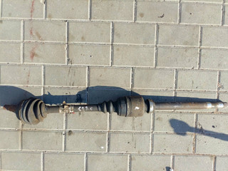 полуось передняя правая (приводной вал, ШРУС) Citroen C8 1 поколение (2002 - 2008), 2.0 л., дизель