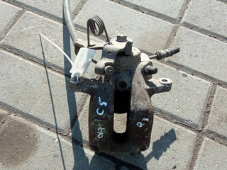 суппорт задний правый Citroen C5 1 поколение (2000 - 2004)