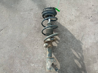 стойка передняя правая Renault Laguna 2 поколение (2001 - 2005), 1.9 л., дизель, 8200002876