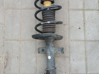 стойка передняя левая Renault Clio 3 поколение (2005 - 2009)