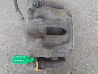 суппорт передний правый Renault Trafic 2 поколение [рестайлинг] (2006 - 2015), 2.0 л., дизель