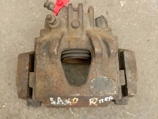 суппорт передний правый Citroen Saxo 1 поколение [рестайлинг] (1999 - 2003)