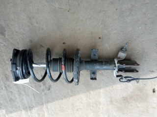 стойка передняя правая Renault Modus 1 поколение 2004, 8200183568