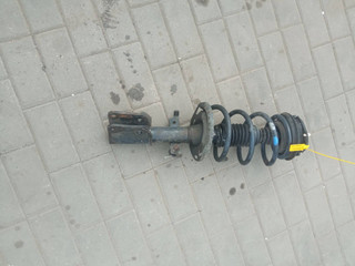 стойка передняя левая Renault Espace 4 поколение (2002 - 2006), 2.0 л., дизель