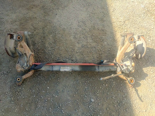 балка подвески задняя Peugeot 206 1 поколение (1998 - 2003)