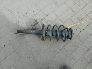 стойка передняя правая Peugeot 307 1 поколение (2001 - 2005), 1.9 л., дизель