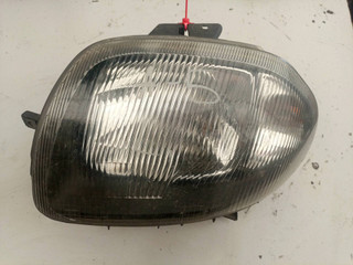 фара левая Renault Clio 2 поколение (1998 - 2002), 7701045995
