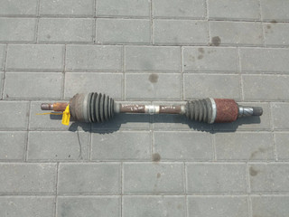 полуось передняя левая (приводной вал, ШРУС) Renault Scenic 3 поколение 2011, 1.6 л., дизель, 8200725512