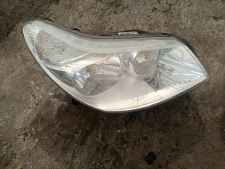 фара правая Citroen C5 1 поколение [рестайлинг] (2004 - 2008), 9650055880