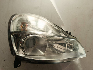 фара правая Renault Modus 1 поколение (2004 - 2007), 8200658387R