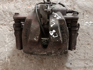 суппорт передний левый Citroen C8 1 поколение (2002 - 2008), 2.2 л., дизель