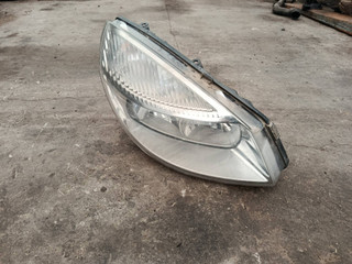 фара правая Renault Scenic 2 поколение (2003 - 2006), 15810400