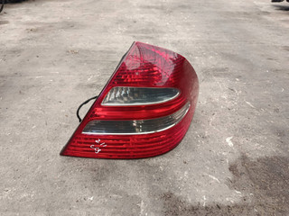 фонарь задний правый Mercedes-Benz E-Класс W210/S210 (1995 - 1999), седан, 2118200454