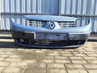 бампер передний Renault Scenic 2 поколение (2003 - 2006)