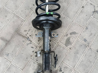 стойка передняя правая Renault Scenic 3 поколение (2009 - 2012), 1.9 л., дизель