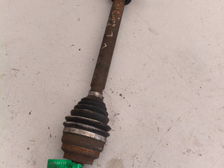 полуось передняя левая (приводной вал, ШРУС) Renault Scenic 2 поколение (2003 - 2006), 1.6 л., бензин