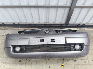 бампер передний Renault Megane 2 поколение (2002 - 2006), 8200142000, 8200142001