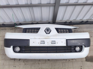 бампер передний Renault Megane 2 поколение (2002 - 2006), 8200142000