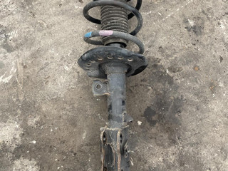 стойка передняя правая Nissan Qashqai 1 поколение (2006 - 2010), 1.5 л., дизель