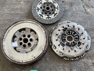 комплект сцепления Renault Scenic 2 поколение (2003 - 2006), 1.9 л., дизель, 8200583737
