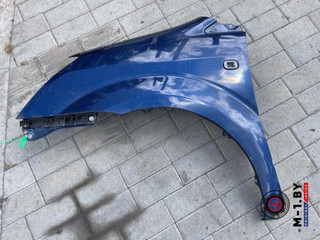 крыло переднее левое Toyota Corolla Verso 2 поколение AR10 (2004 - 2007)