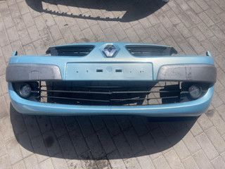 бампер передний Renault Scenic 2 поколение (2003 - 2006)