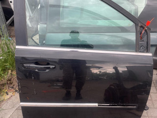 дверь передняя правая Chrysler Voyager 5 поколение (2007 - 2011)