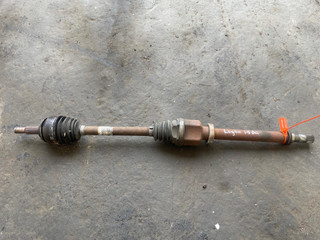 полуось передняя правая (приводной вал, ШРУС) Renault Logan 1 поколение (2004 - 2009), 1.5 л., дизель, 8200543478