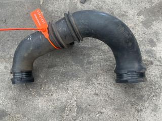 патрубок интеркулера Renault Logan 1 поколение (2004 - 2009), 1.5 л., дизель, 8200331958