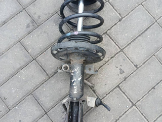 стойка передняя правая Renault Megane 3 поколение (2008 - 2014), 1.5 л., дизель