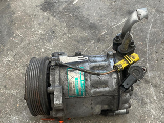 компрессор кондиционера Citroen C5 1 поколение (2000 - 2004), 2.2 л., дизель, 9656572280