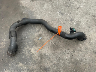 патрубок интеркулера Renault Clio 3 поколение (2005 - 2009), 1.5 л., дизель, 8200748681
