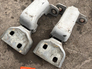 петля двери Renault Trafic 2 поколение (2001 - 2006), 311772H