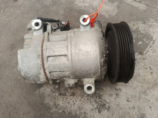 компрессор кондиционера Renault Scenic 3 поколение (2009 - 2012), 1.5 л., дизель, 8200939386A