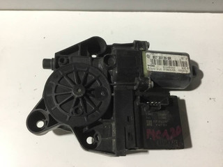 моторчик стеклоподъемника передний правый Renault Megane 3 поколение 2009, 807301396R