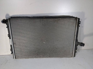 радиатор (основной) Volkswagen Golf 6 поколение 2011, 1.6 л., дизель, 1K0121251DD