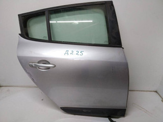 дверь задняя правая Renault Megane 3 поколение 2009, хетчбэк 5 дв.