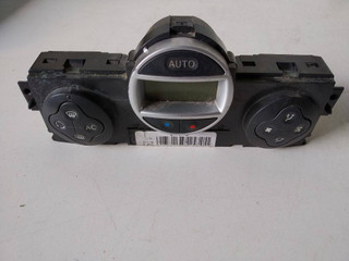 блок управления печки / климат-контроля Renault Megane 2 поколение [рестайлинг] 2007, 8200413906