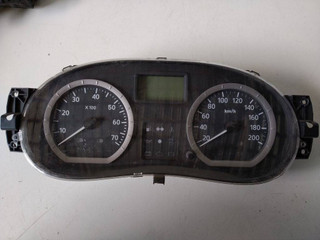 щиток приборов (приборная панель) Renault Logan 1 поколение 2007, 8200752820
