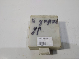 блок управления центральным замком Toyota Avensis 2 поколение (T250) 2006, 89741-05050