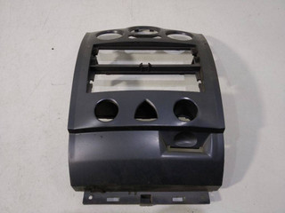 накладка на торпедо (консоль) Renault Megane 2 поколение [рестайлинг] 2007, 8200501118