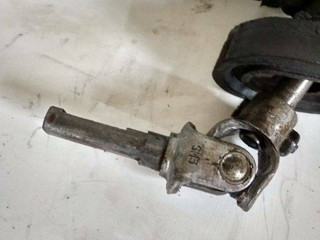 рулевой карданчик Volkswagen Polo 3 поколение 2001