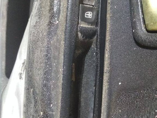 кнопка стеклоподъемника двери Renault Megane 3 поколение 2012, хетчбэк 5 дв.