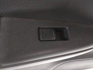 кнопка стеклоподъемника двери Nissan Note E11 2007