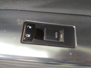 кнопка стеклоподъемника двери Jeep Grand Cherokee WK 2006