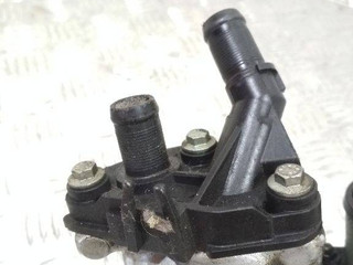 фланец (тройник) системы охлаждения Renault Megane 3 поколение 2010, 8200337841